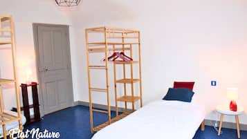 4 Schlafzimmer, Bügeleisen/Bügelbrett, Reisekinderbett, kostenloses WLAN