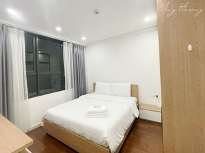 Standard Apartment, Balcony, City View | 3 bedrooms, Egyptian cotton sheets, premium bedding, down comforters