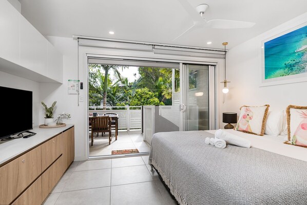 2 bedrooms, desk, free WiFi, bed sheets