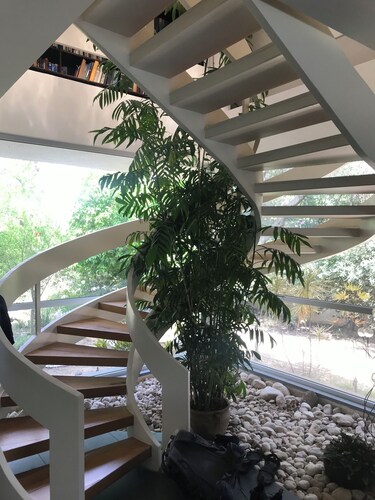 Amazing 4 bedroom 3.5 bath villa in Caesarea Israel near beach & golf course 