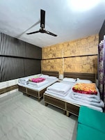 Habitación cuádruple | Wifi gratis