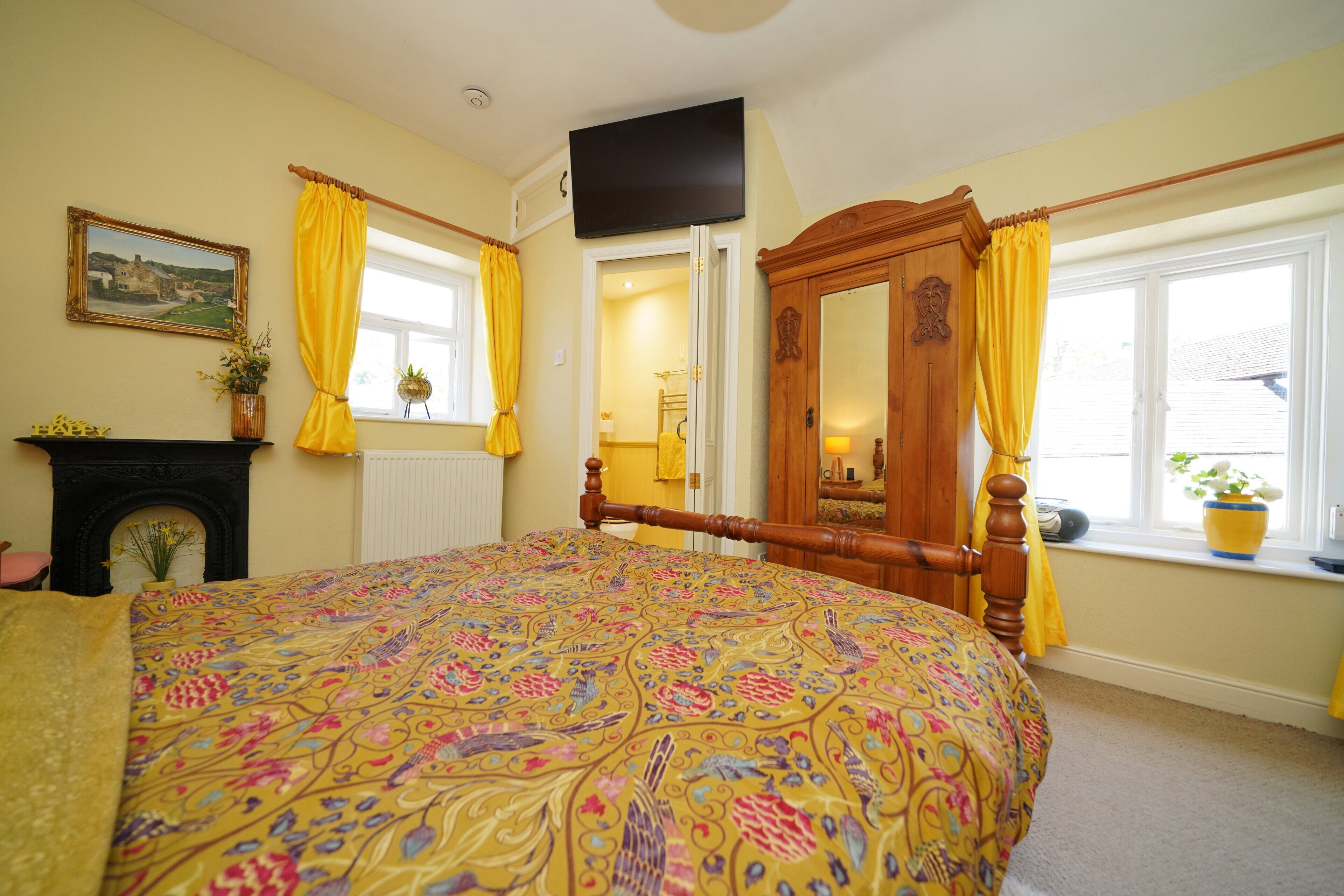 Cottage | 2 bedrooms, iron/ironing board, free WiFi, bed sheets