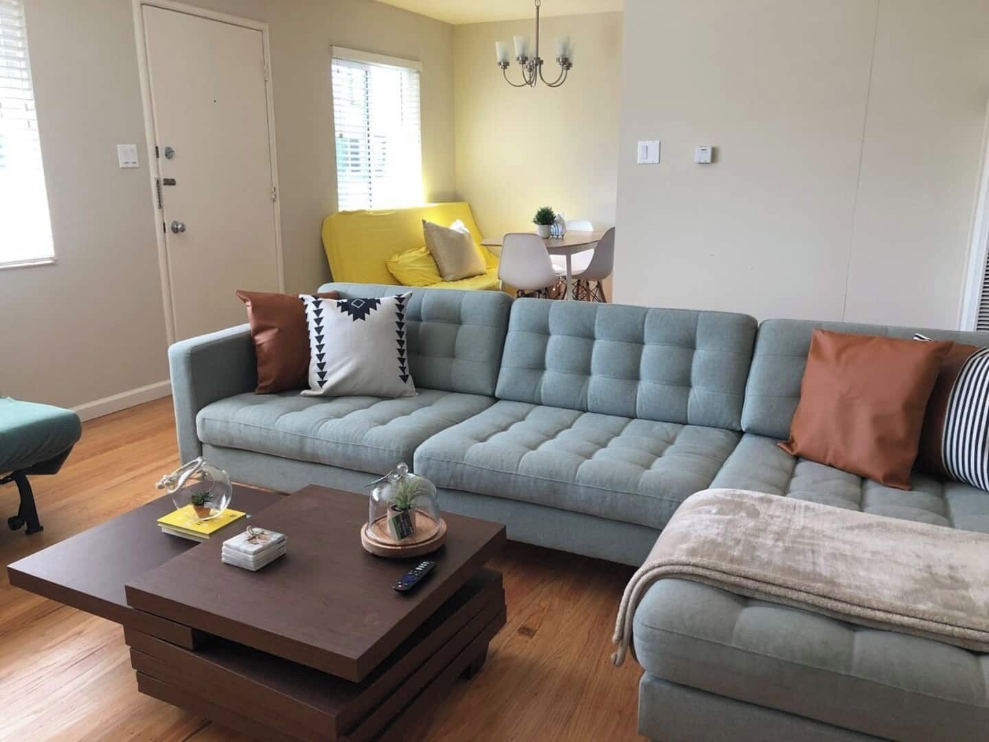 Experience comfort and convenience in this charming 1-bedroom apartment