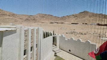 Habitación triple Confort | Ropa de cama hipoalergénica y minibar