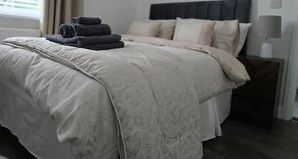 Perfect Home From Home/heart of Belfast/sleeps 6