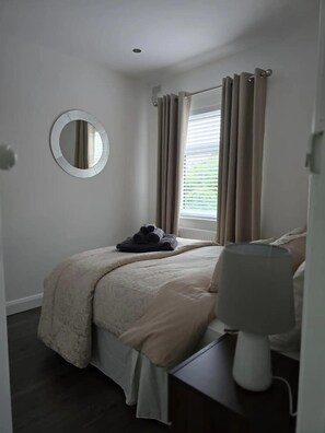House | 2 bedrooms, iron/ironing board, free WiFi, bed sheets - Perfect Home From Home/heart of Belfast/sleeps 6 (Belfast)