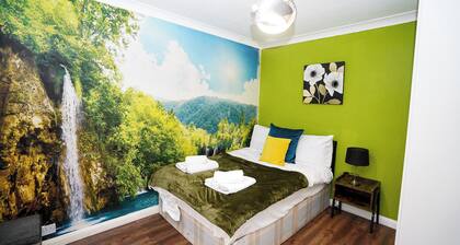 Spacious 3BR House Sleeps 6