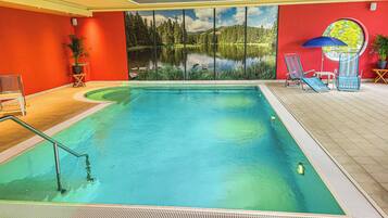 Indendørs pool