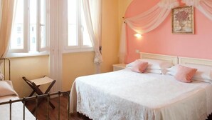 Room, 1 Bedroom, Balcony, City View | 1 bedroom - Room-viareggio Old Style Sea View (Viareggio)