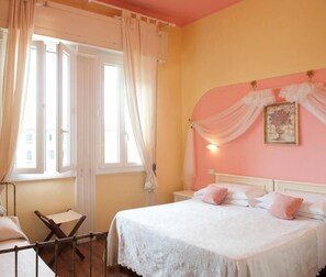 Room, 1 Bedroom, Balcony, City View - Room-viareggio Old Style Sea View (Viareggio)