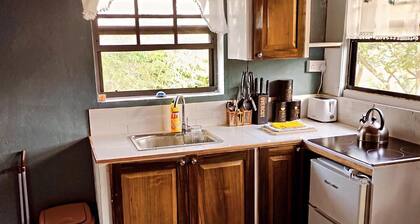 Hilltop Cabin in Black Bay Laborie