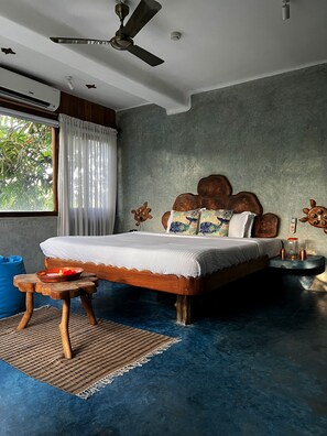 Økonomirom | Safe på rommet, blendingsgardiner, wi-fi (inkludert) og sengetøy