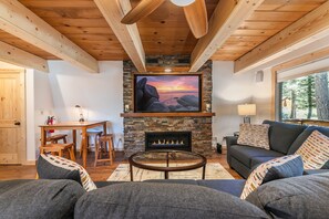 スマートテレビ、暖炉