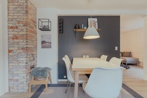 Standard Apartment | Dining room - Lovely Apartment | 10 Min Walk From City Centre (Tórshavn)