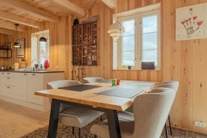 Maison Traditionnelle | Salle Ă manger