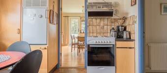 Charming 2-Bedroom Home | 20 Min Walk To City Centre