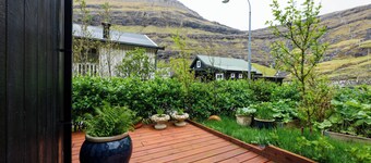 Tranquil Village Retreat | Tjørnuvík