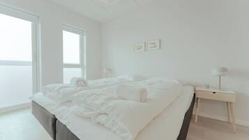 Appartamento | 4 camere, una scrivania, tende oscuranti, ferro/asse da stiro