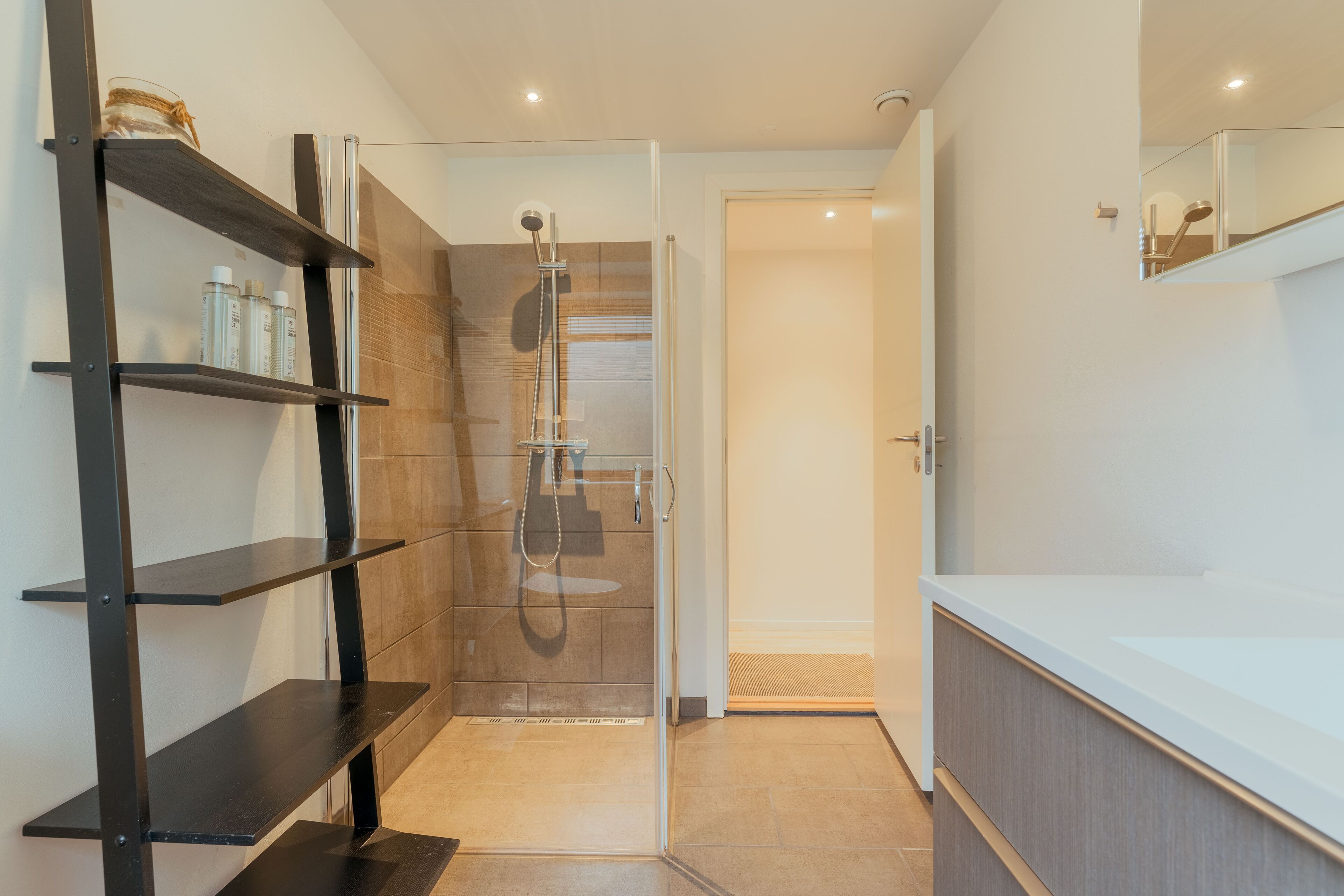 Apartment | Bathroom