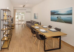 Comfort Apartment, 2 Bedrooms | Living area