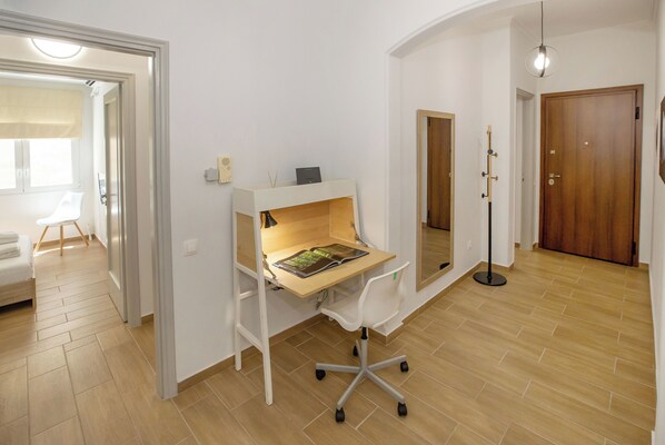 Comfort Apartment, 2 Bedrooms | Living area