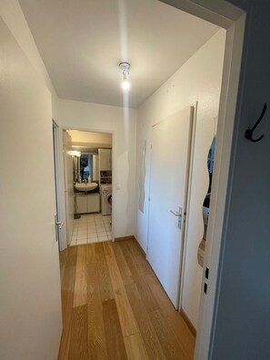 Interior - Seasonal Rental for Olympic Games 2024 (Courbevoie)