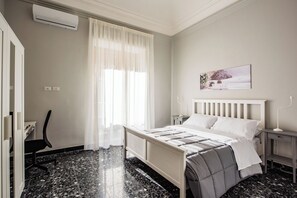 Apartment, Balkon