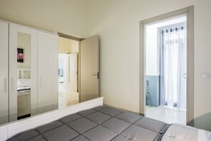 Apartment, Balkon