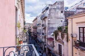 View from property - Namarì Apartment by Wonderful Italy (Catania)