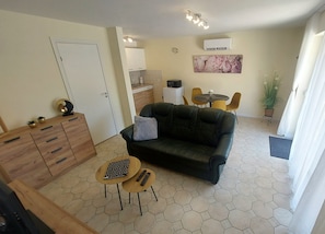 Classic Apartment, Courtyard View | Living area - Buk City Apartments  (Buk)