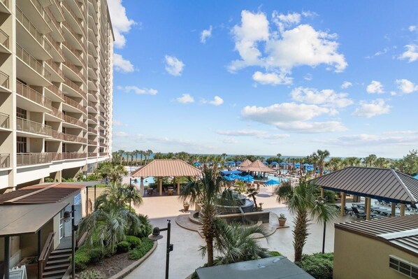Property grounds - Tranquil 2nd Floor Retreat: 1 Bedroom Condo (North Myrtle Beach)