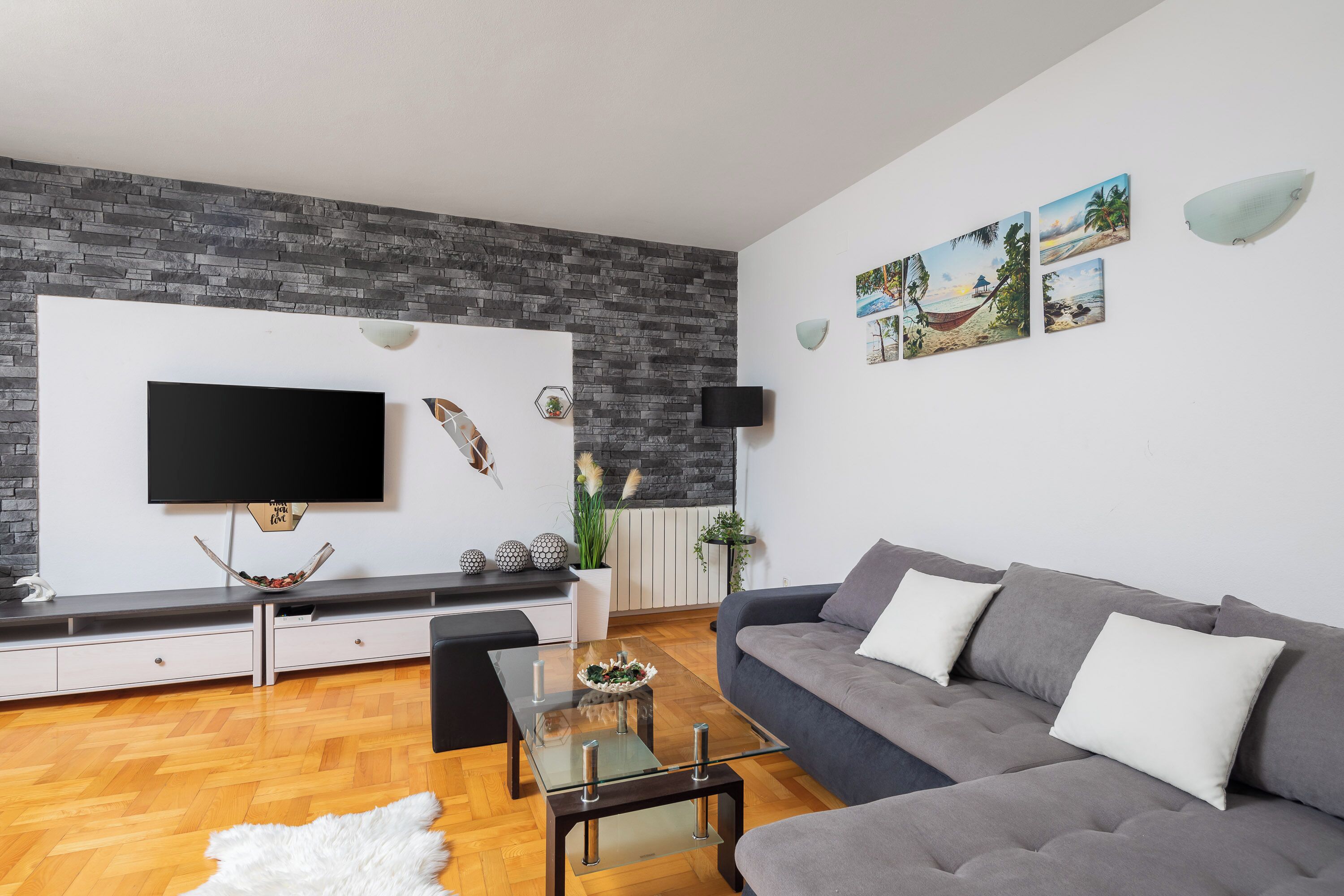 House | Living area | Video-game console