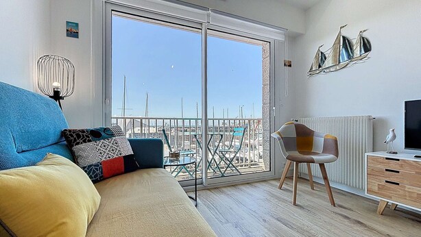 Unclassified image, 1 of 24, button - Cozy apartment with balcony, Granville port, 2 people (Granville)