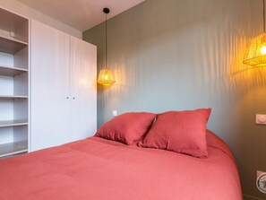 3 quartos, Wi-Fi de cortesia, roupa de cama