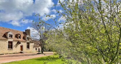15th Century Manor with Pets Allowed near Alençon