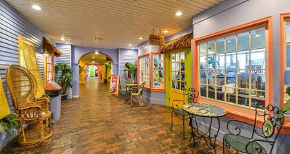 Side 2 Bedroom Condo with Great Ocean Views, Indoor and Outdoor Pool