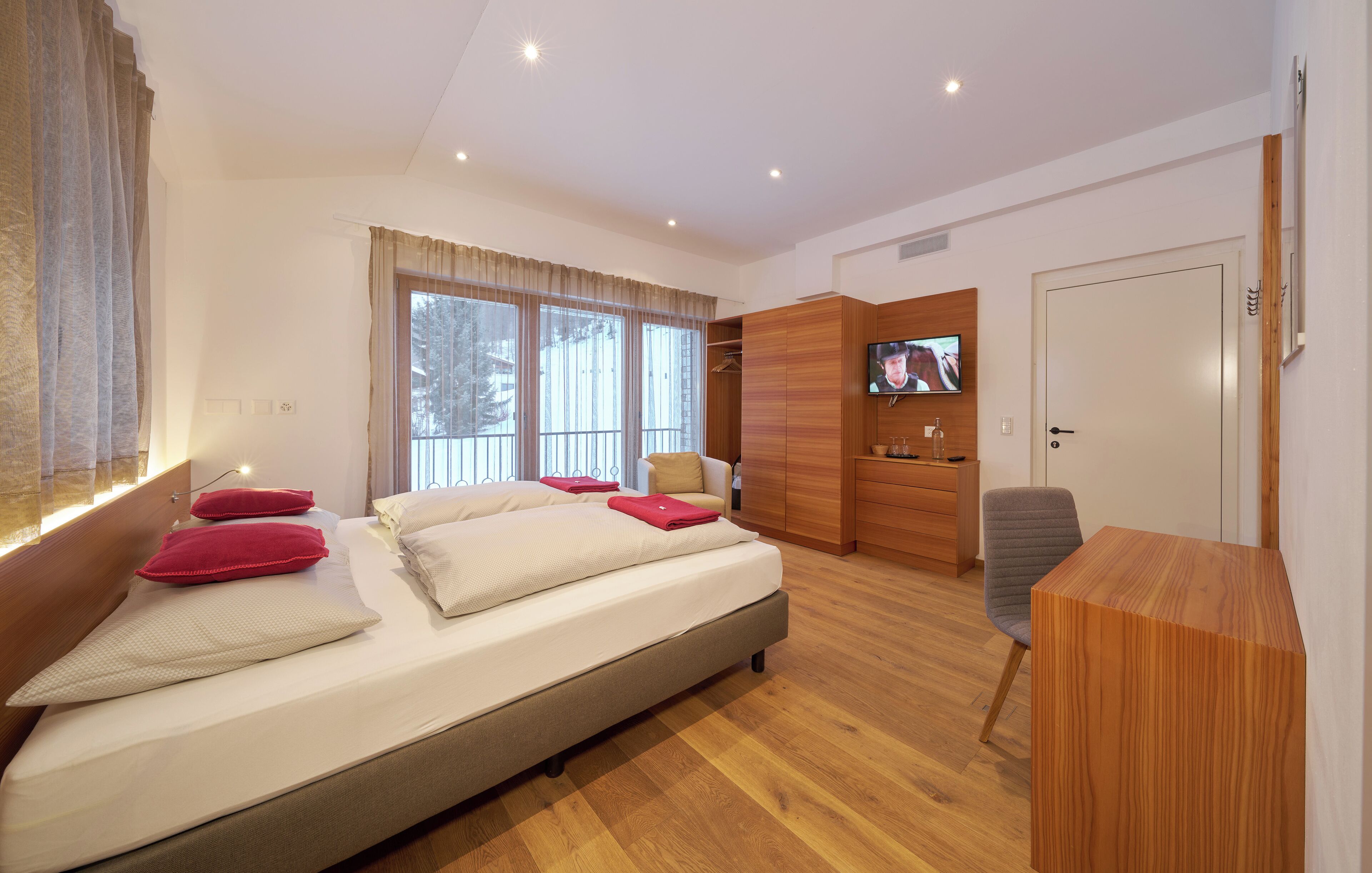 Superior-Apartment, Bergblick | Hochwertige Bettwaren, Zimmersafe, individuell eingerichtet