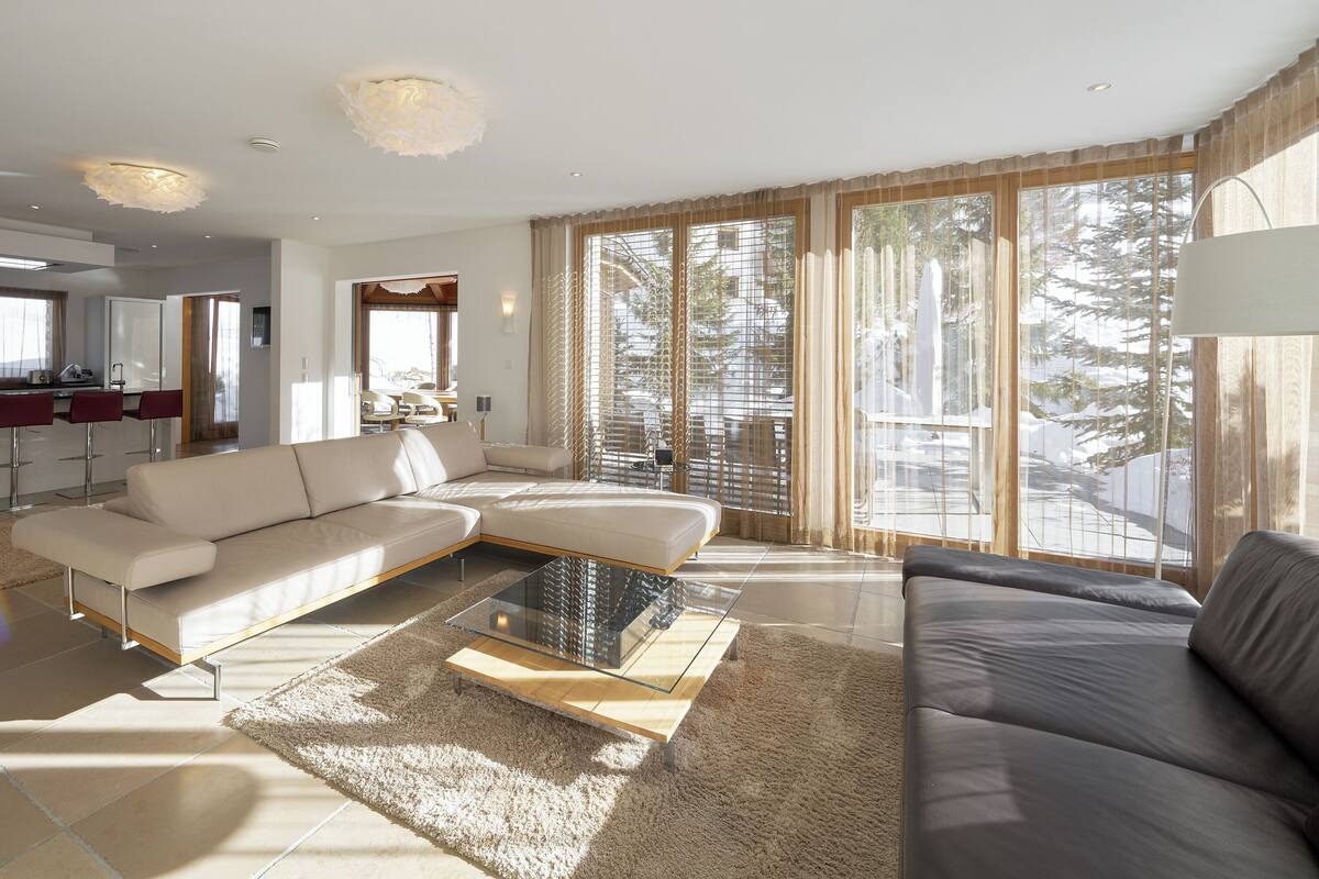 Luxury Apartment, Mountain View | Living area