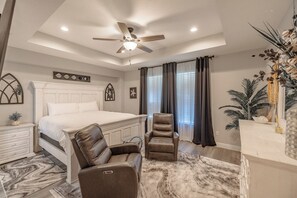 3 chambres, fer et planche à repasser, Wi-Fi gratuit, draps fournis