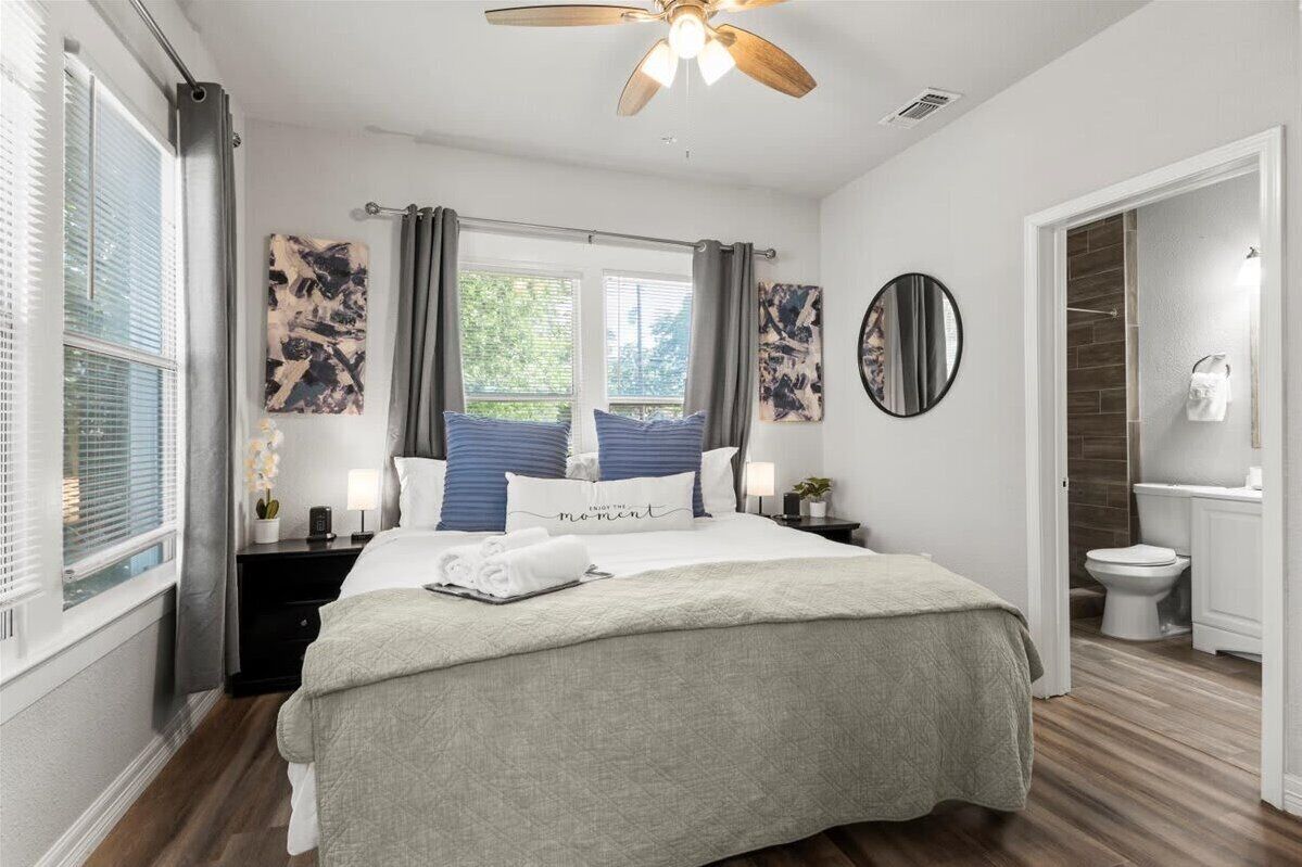 Cozy 1 Bed Home W Free Parking