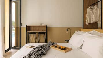 Deluxe Double Room | 2 bedrooms, free WiFi