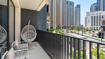 Departamento de lujo, 3 habitaciones, vista a la ciudad | Balcón