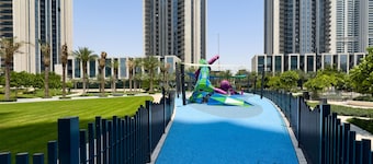 GLOBALSTAY. Creek Horizon Tower 2