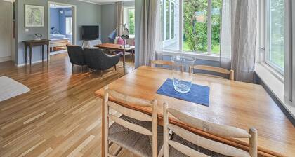 Superbe appartement de 2 chambres Ă .