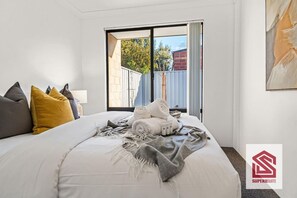 3 bedrooms, iron/ironing board, travel cot, free WiFi