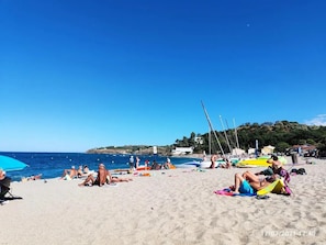 Sun loungers