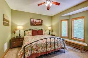 Apartamento, varias camas, acceso a la piscina, vistas a la montaña (Chetola: Berkshires 3) | 3 dormitorios, decoración individual, mobiliario individual