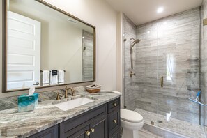 House, Multiple Beds, Hot Tub, Mountain View (Natures Blessings at Elk Creek) | Bathroom - Natures Blessings at Elk Creek (Banner Elk)