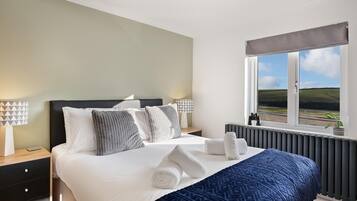 6 bedrooms, iron/ironing board, free WiFi, bed sheets