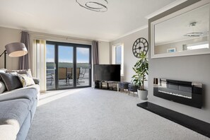 Living area - Idyllic house located on the Gannel Estuary with a few minutes walk to the beach (Newquay)